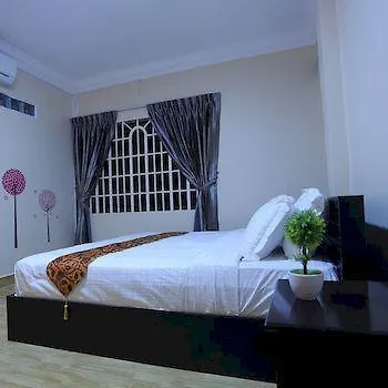 Johnson Beach Hotel Sihanoukville 3*,  Cambodia